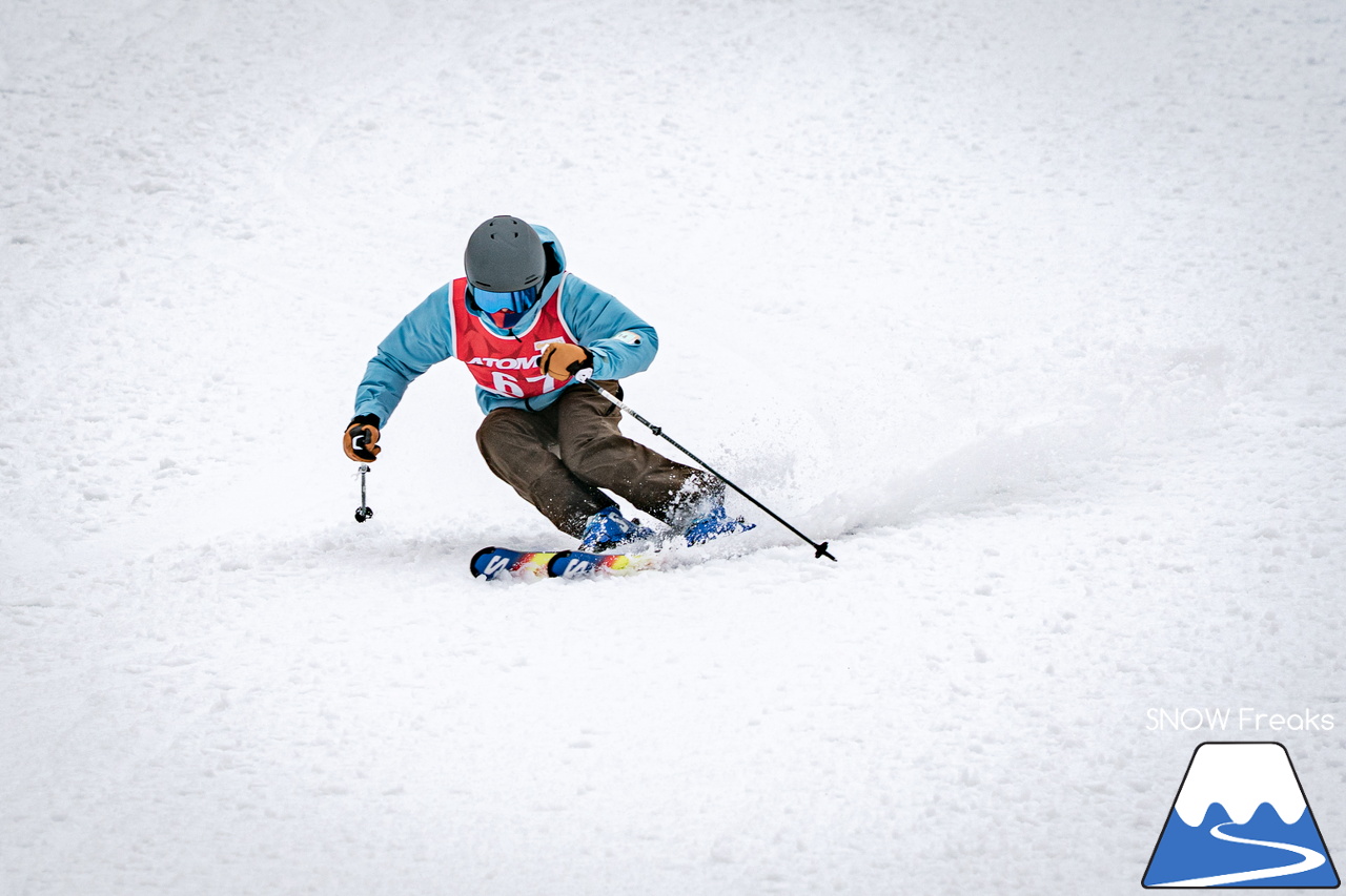 なんと約10年ぶりの「技術選」撮影?! PREMIER SKI ACADEMY presents 『2026プレミアカップ・スキー技術選』レポート！｜朝里川温泉スキー場